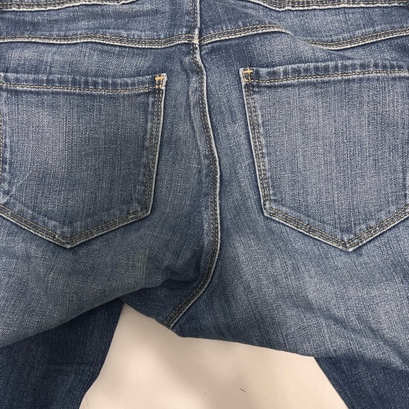 Lauren Conrad Women’s Size 8 Ankle Jeans Medium Blue Denim Light Distress - Picture 8 of 12